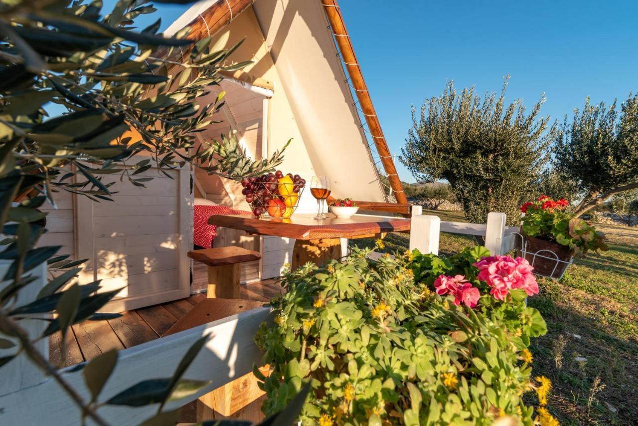 Luxe tent Kamp Marta 3*